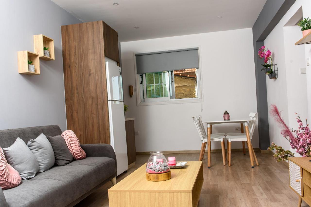 Appartement Valdivian Flat 18 à Larnaca Extérieur photo
