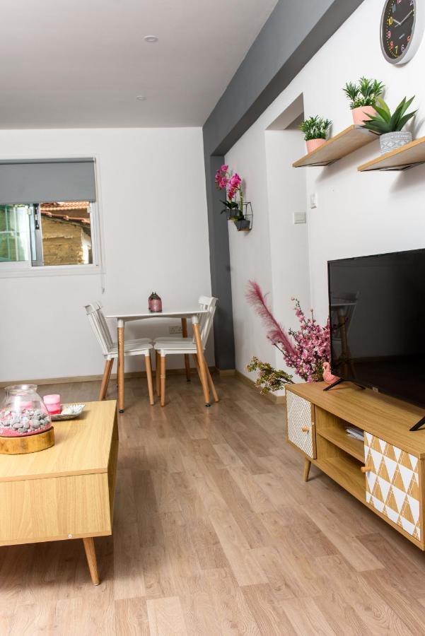 Appartement Valdivian Flat 18 à Larnaca Extérieur photo