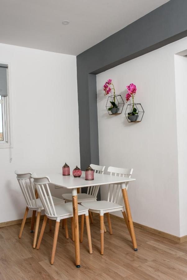 Appartement Valdivian Flat 18 à Larnaca Extérieur photo